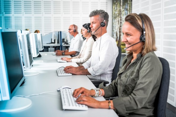 ARD ZDF Deutschlandradio Beitragsservice, Köln - Telefonischer Service: Mitarbeiterinnen und Mitarbeiter Hotline

© ARD ZDF Deutschlandradio Beitragsservice/Ulrich Schepp, honorarfrei – Verwendung ausschließlich zur redaktionellen Berichterstattung über den Rundfunkbeitrag/den Beitragsservice und bei Nennung „Bild: ARD ZDF Deutschlandradio Beitragsservice/Ulrich Schepp“. Bearbeitungen sind nicht gestattet, d.h. die Fotos dürfen nicht verändert oder in sonstiger Form bearbeitet und dann verbreitet werden. 